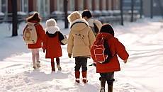 Zima utrudnia naukę. Nie wszystkie szkoły działają stacjonarnie Zima utrudnia naukę. Nie wszystkie szkoły działają stacjonarnie